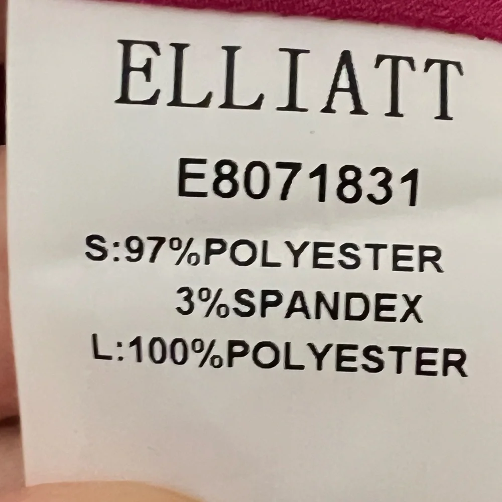 NWT Elliatt City Magenta Midi Dress